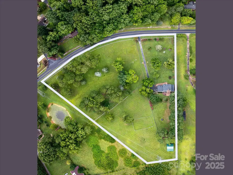 11215 Idlewild Road, Matthews, NC 28105 - Image #2