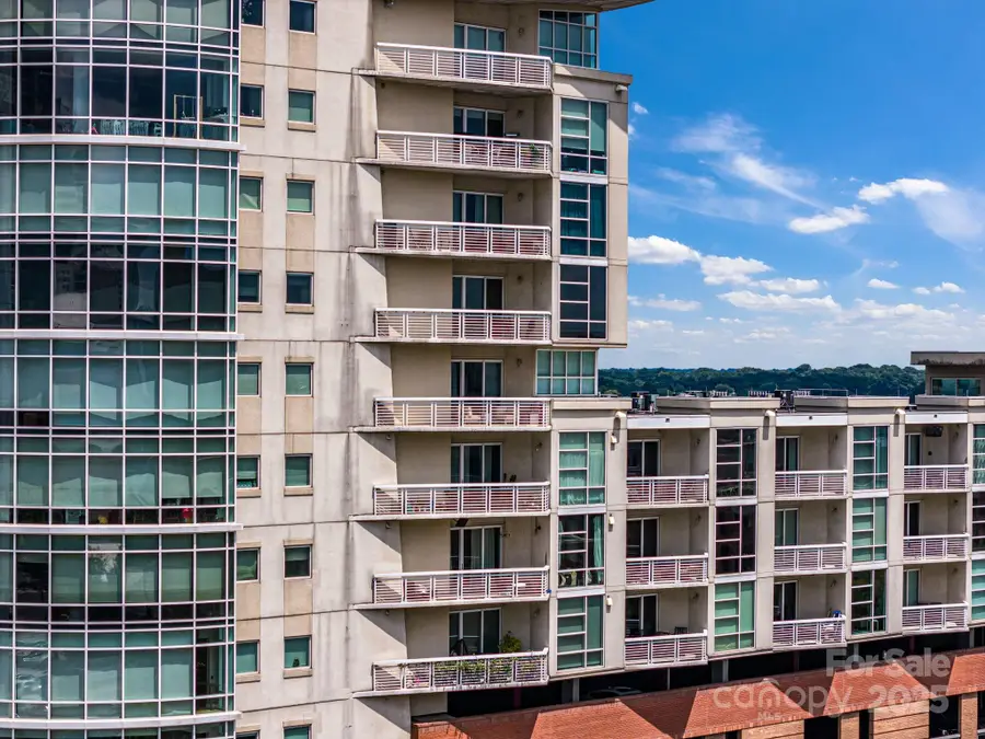 505 E 6th Street #1006, Charlotte, NC 28202 - Image #3
