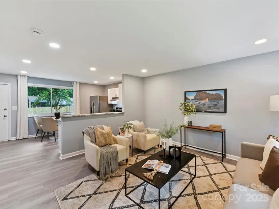 2508 Carrington Court, Charlotte, NC 28208 - Image #3