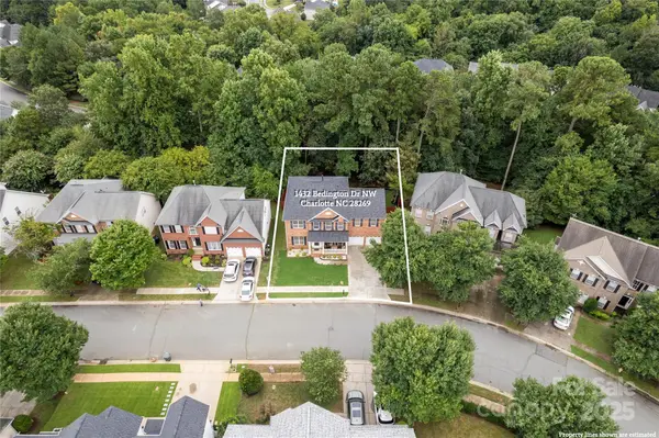 1432 Bedlington Drive Nw, Charlotte, NC 28269