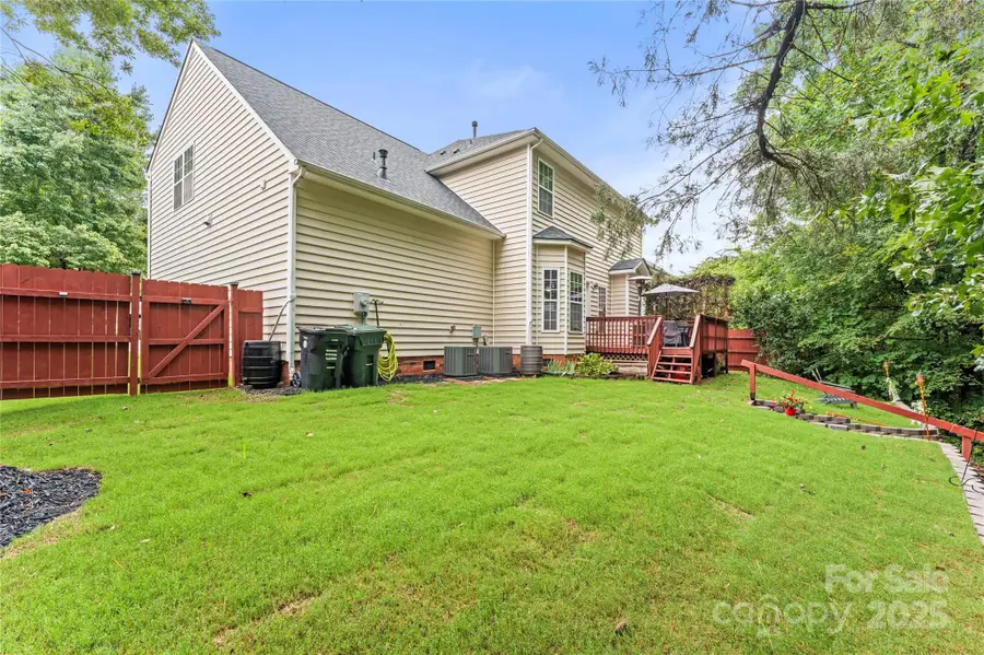 1432 Bedlington Drive Nw, Charlotte, NC 28269 - Image #3