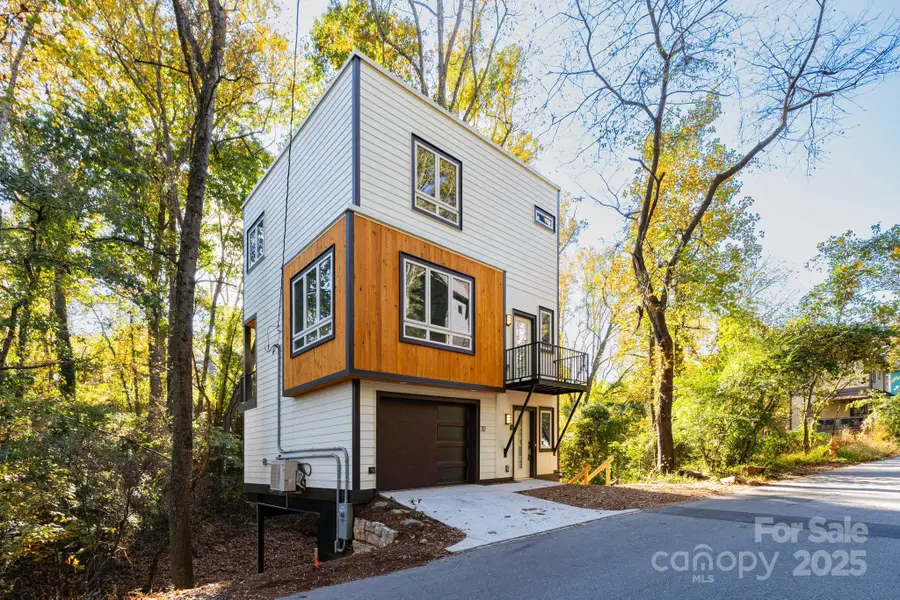 32 Waynesville Avenue, Asheville, NC 28806 - Image #3
