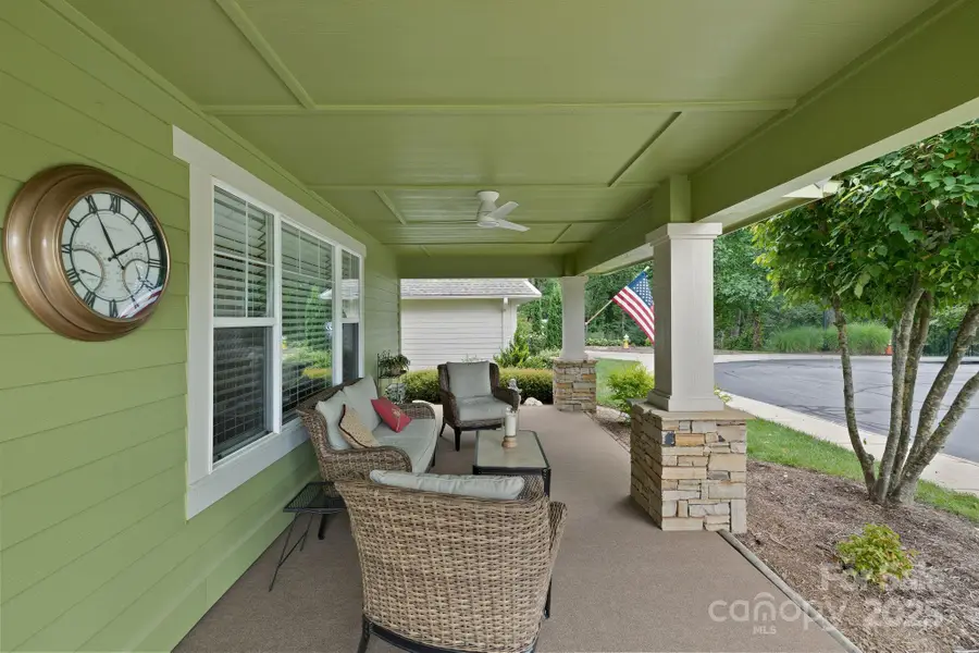 44 Gray Wolf Lane, Hendersonville, NC 28792 - Image #3