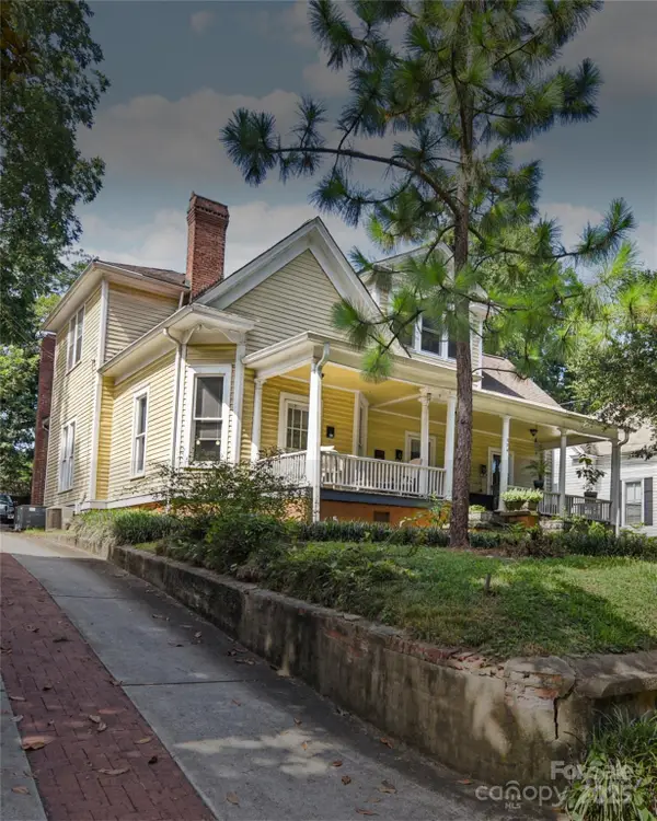 374 Union Street S, Concord, NC 28025