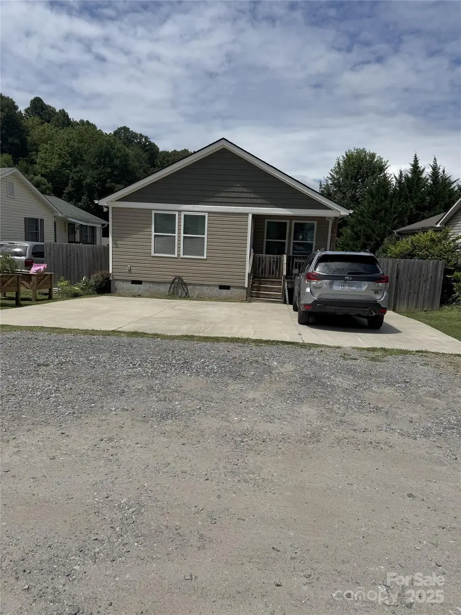 9 Half Moon Drive, Swannanoa, NC 28778 - Image #2