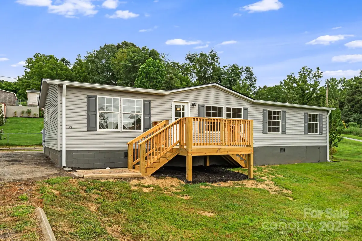 21 Toms Road, Candler, NC 28715 - #1