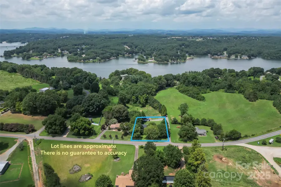 4745 16th Street Drive Ne, Hickory, NC 28601 - Image #3