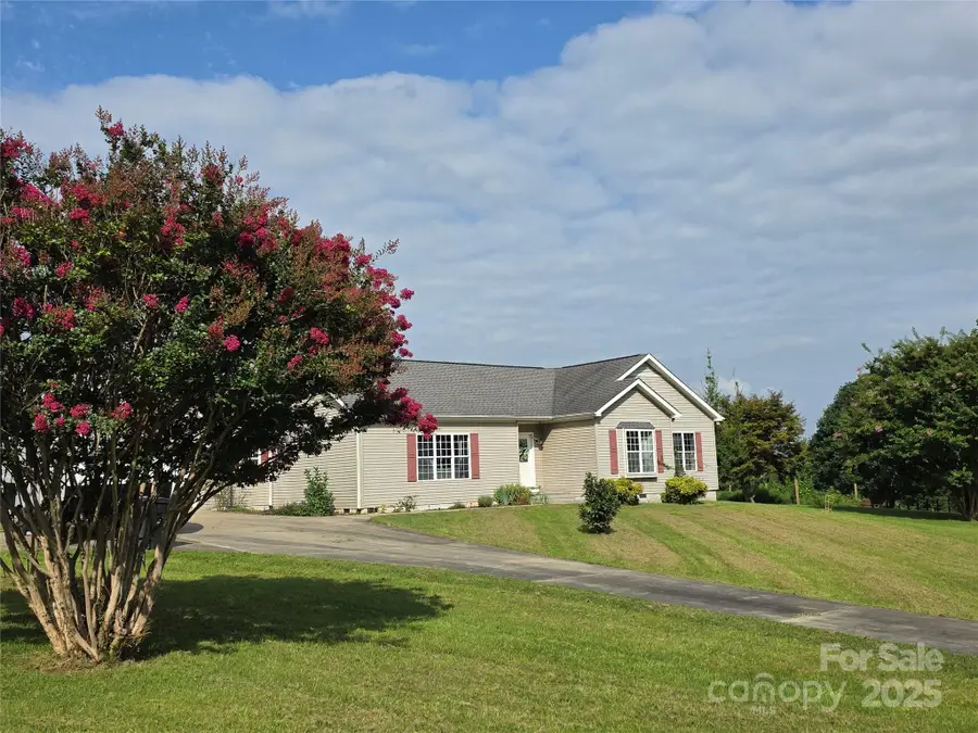 21 Persimmon Drive, Mills River, NC 28759 - Image #3