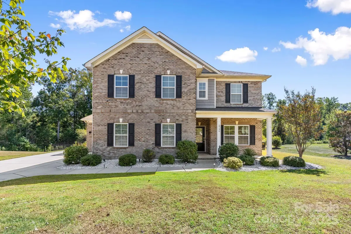 2736 Stonewood View, Kannapolis, NC 28081 - Image #1