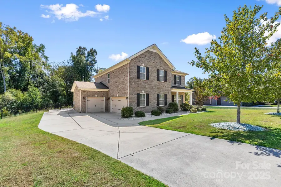 2736 Stonewood View, Kannapolis, NC 28081 - Image #2