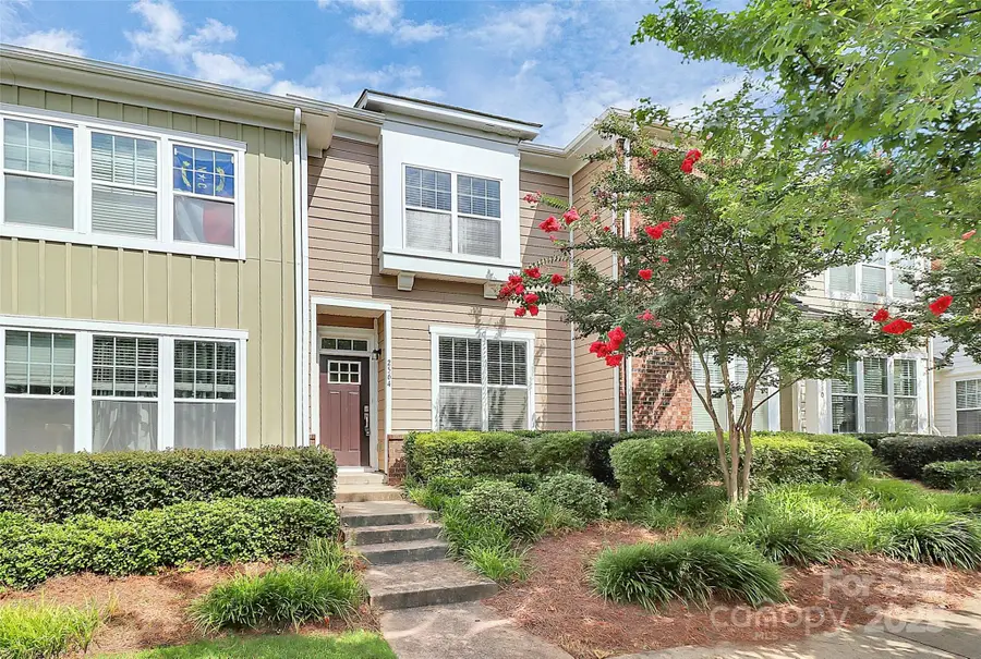 2564 Tranquil Oak Place, Charlotte, NC 28206 - Image #2