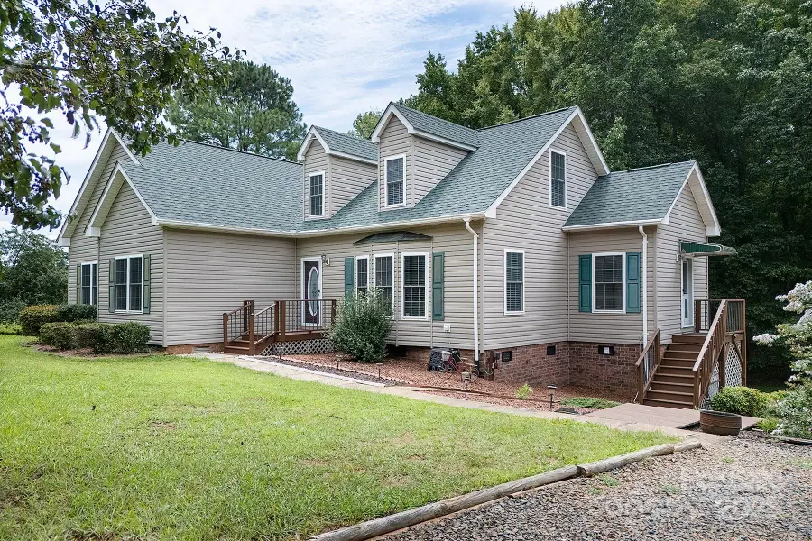 366 Lakehurst Farm Road, Norwood, NC 28128 - Image #3