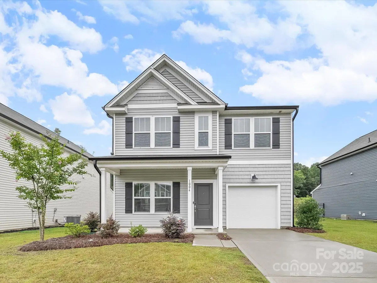 1004 Davis Hills Drive, Dallas, NC 28034 - Image #1