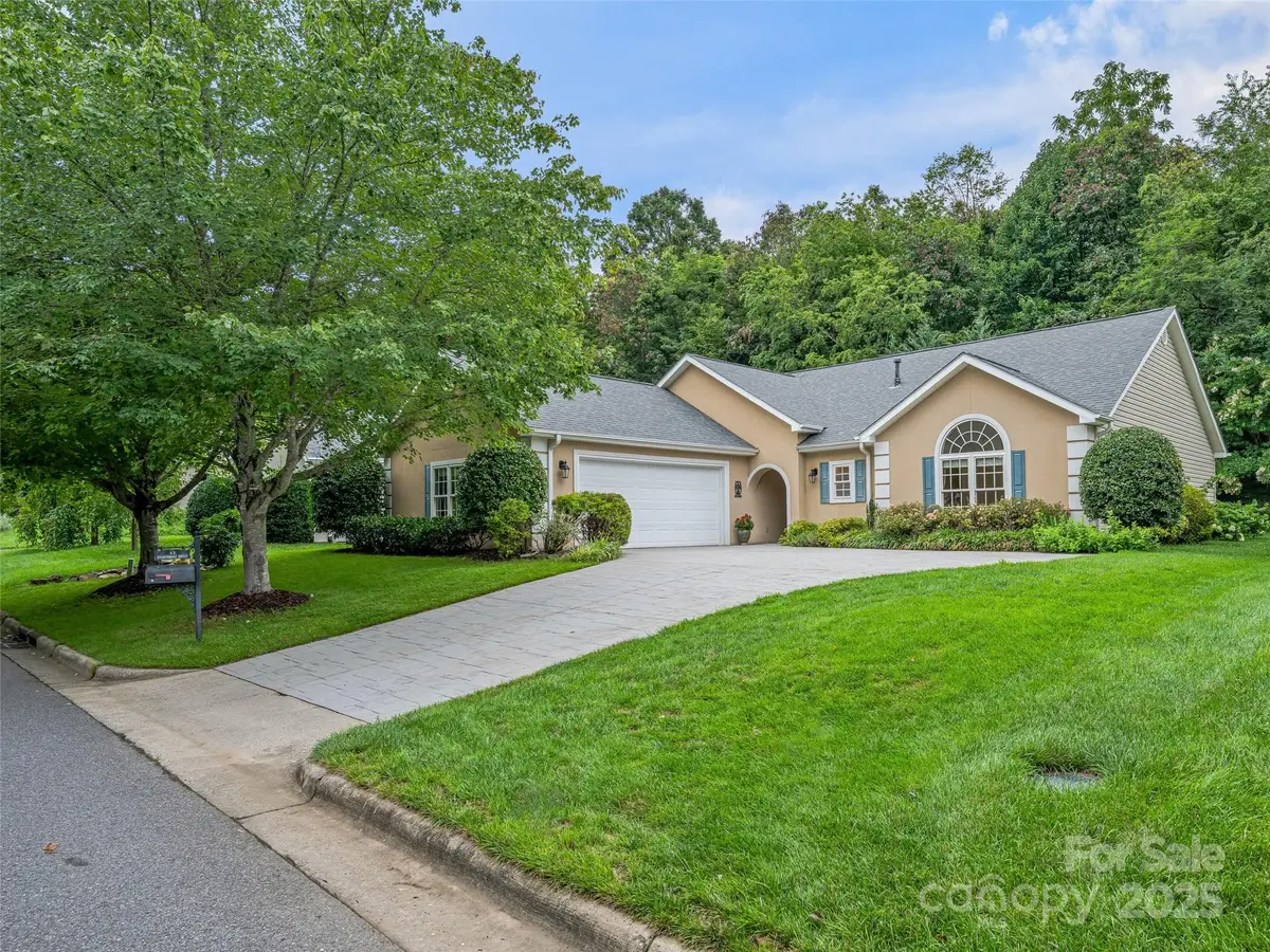 63 Stonebridge Drive, Asheville, NC 28805 - Image #1