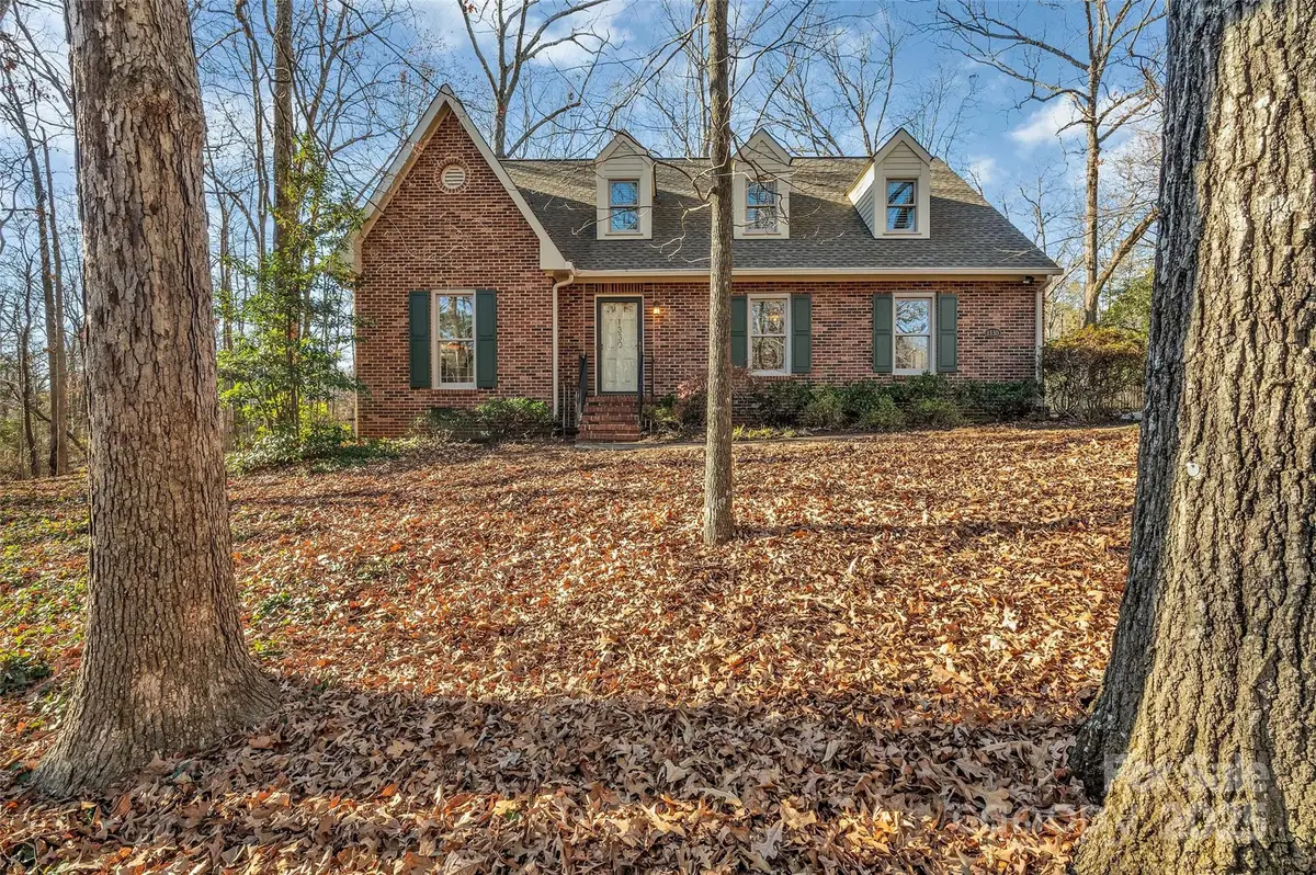 1330 Burtonwood Circle, Charlotte, NC 28212 - Image #1