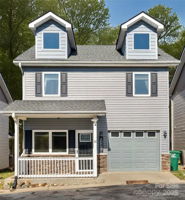 31 English Ivy Road, Asheville, NC 28806