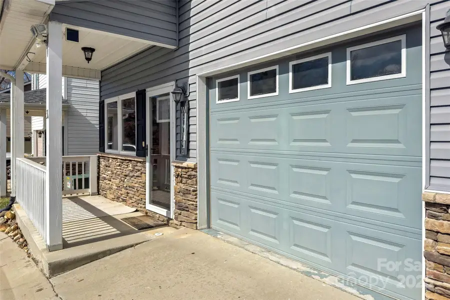 31 English Ivy Road, Asheville, NC 28806 - Image #2