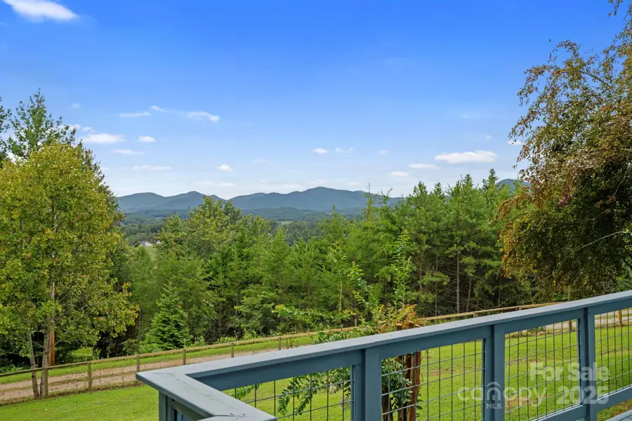 167 Selby Drive, Marshall, NC 28753 - Image #2