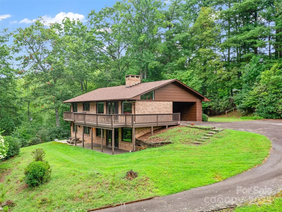 59 Deer Place Road, Spruce Pine, NC 28777 - Image #2
