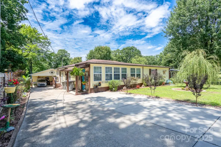 2003 Plaza Avenue, Kannapolis, NC 28081 - Image #2