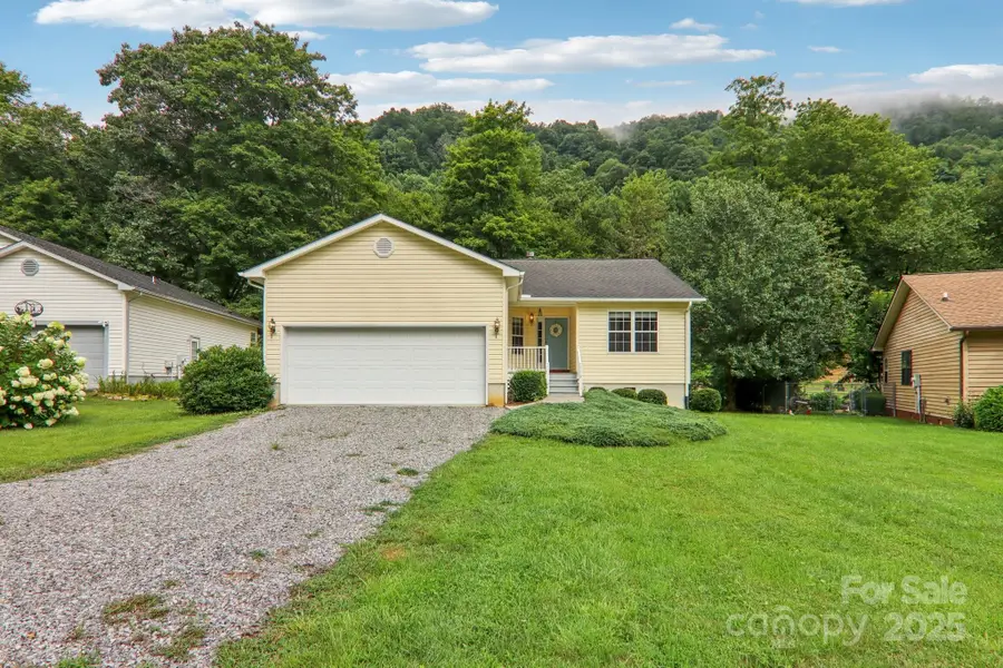 118 Whitewater Drive, Maggie Valley, NC 28751 - Image #3