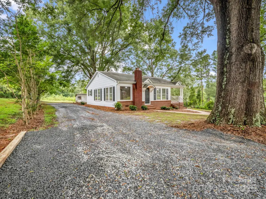 339 Flack Road, Forest City, NC 28043 - Image #2