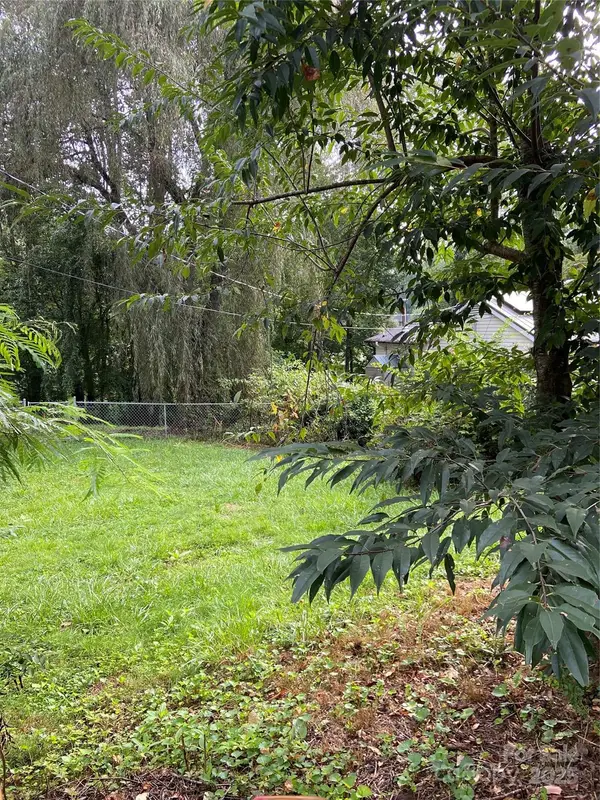 125 Shadowlawn Drive, Asheville, NC 28806