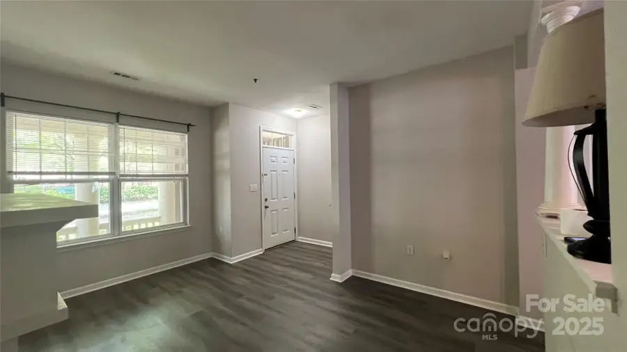 614 E 9th Street, Charlotte, NC 28202 - Image #3