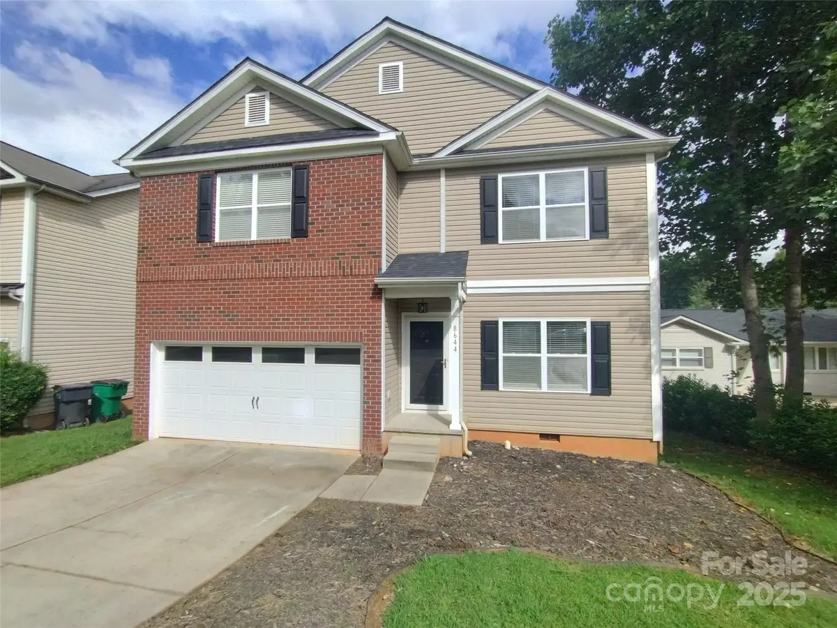 8644 Old Potters Road, Charlotte, NC 28269 - Image #1