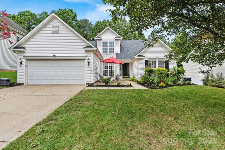 6859 Lakecrest Court, Denver, NC 28037 - Image #2