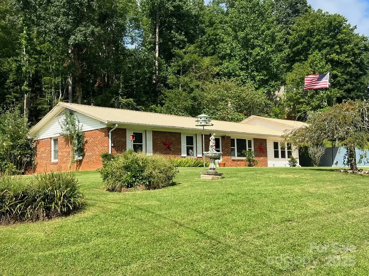 2534 Nix Creek Road, Marion, NC 28752 - Image #1