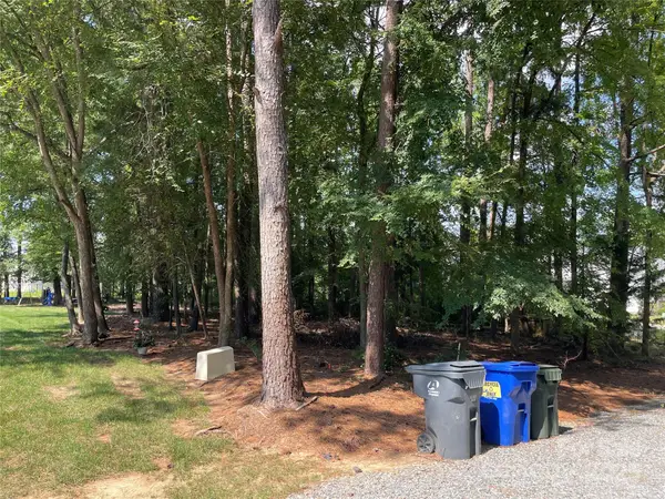 2366 W Clemmonsville Road W, Winston Salem, NC 27127