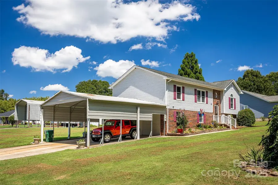 2184 Little John Trail, Newton, NC 28658 - Image #3