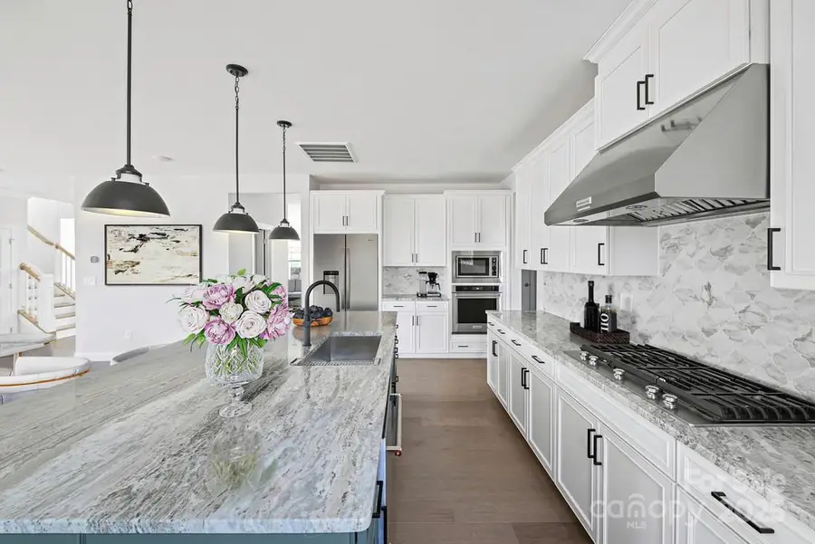 6010 Moonglade Lane #355, Charlotte, NC 28269 - Image #2