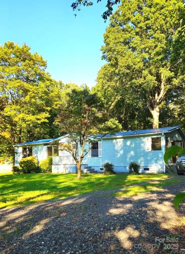 1241 26th Street Sw, Hickory, NC 28602 - Image #2