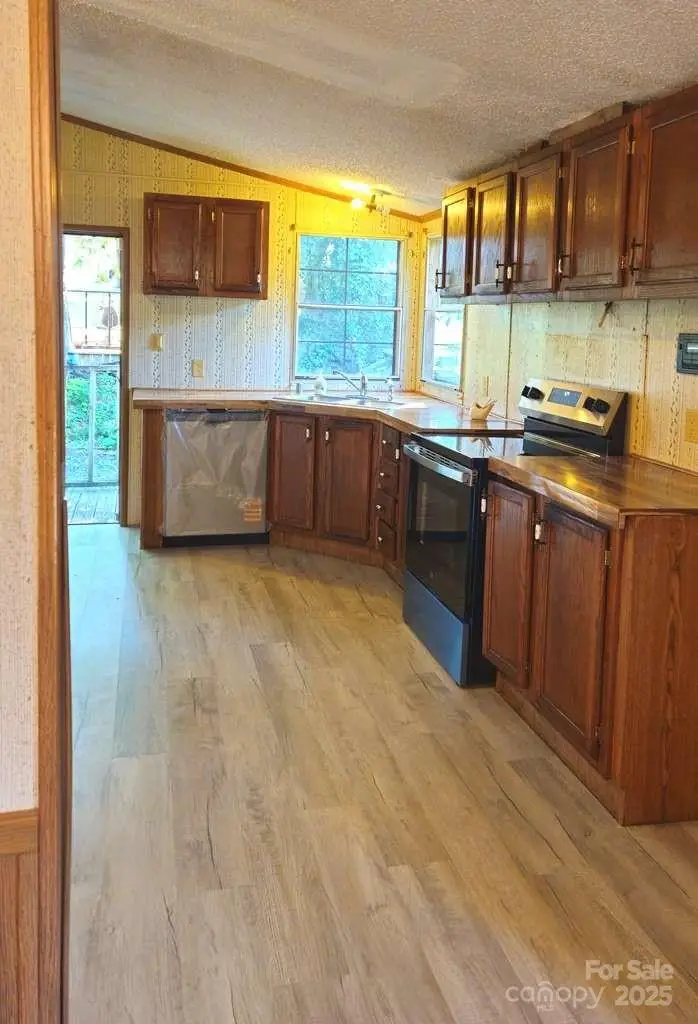 1241 26th Street Sw, Hickory, NC 28602 - Image #3