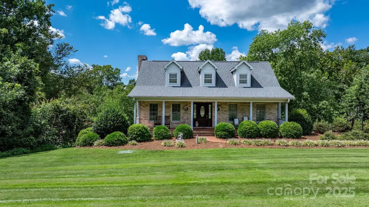 54 Meandering Way, Granite Falls, NC 28630 - Image #1