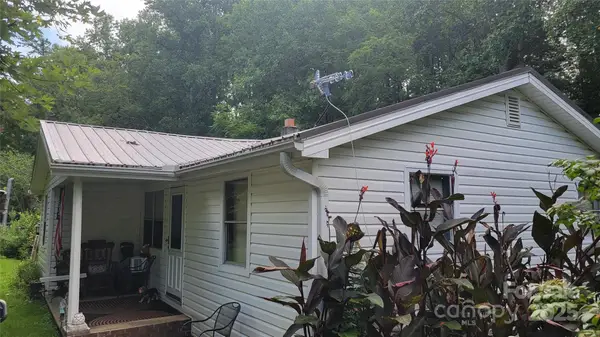 209 Old Mars Hill Highway, Weaverville, NC 28787