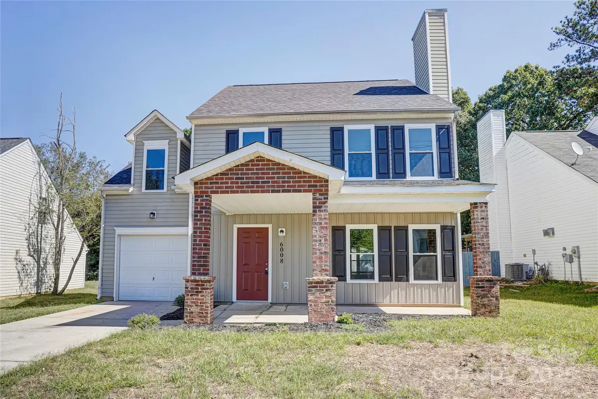 6008 Linda Vista Lane, Charlotte, NC 28216 - Image #1