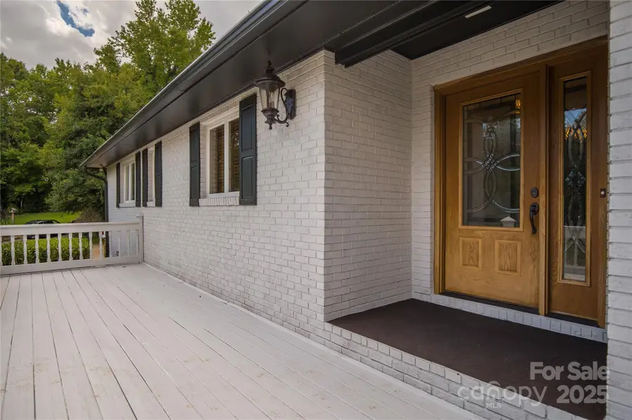 334 Case Street, Columbus, NC 28722 - Image #2