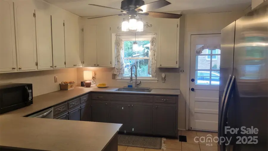 27 Southbrook Drive, York, SC 29745 - Image #2