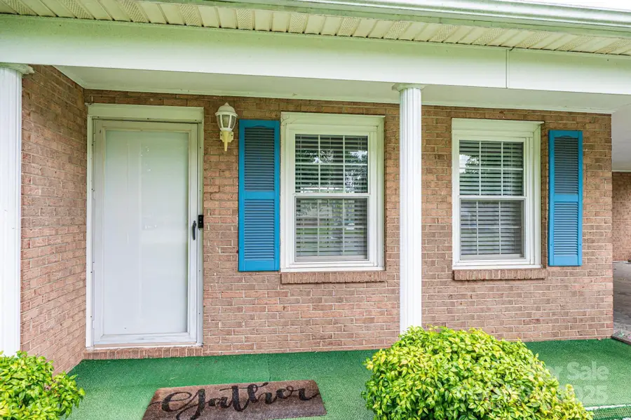 2541 Raintree Street, Connelly Springs, NC 28612 - Image #2