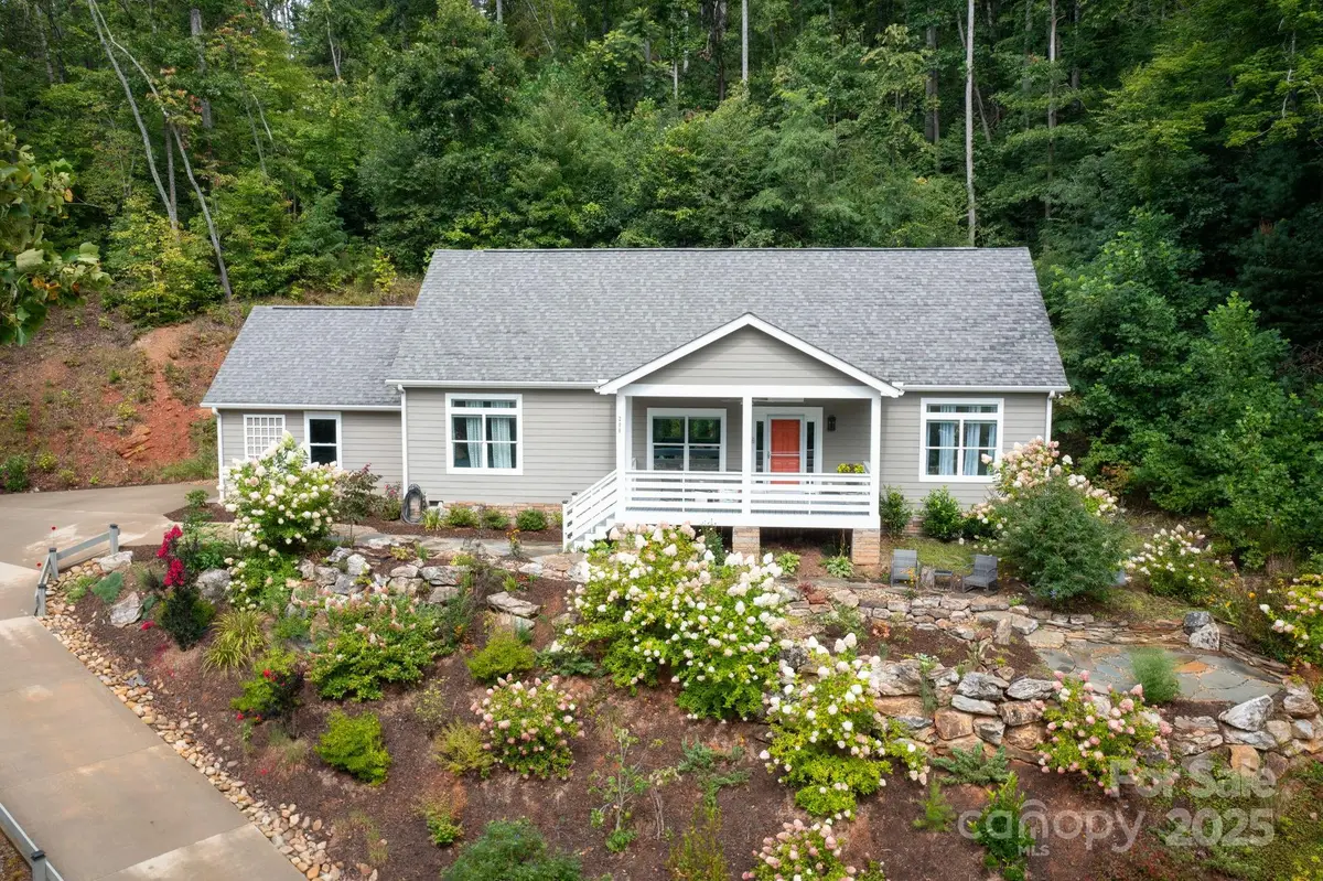 209 Patriots Drive, Asheville, NC 28805 - Image #1