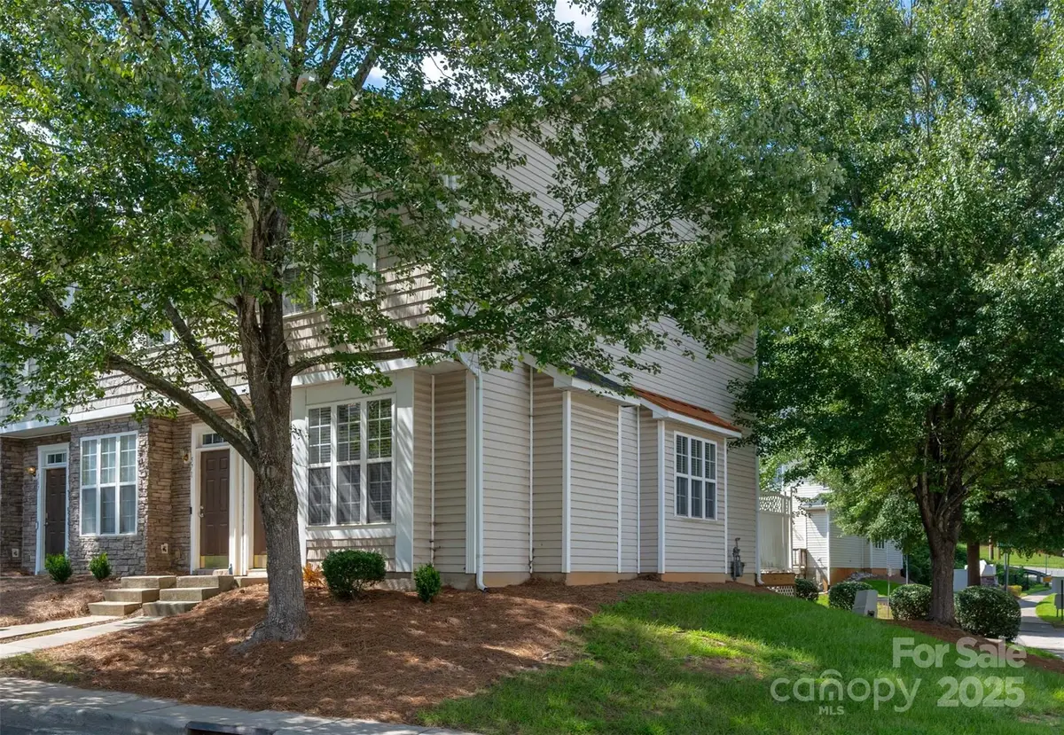 575 Goldstaff Lane, Charlotte, NC 28273 - Image #1