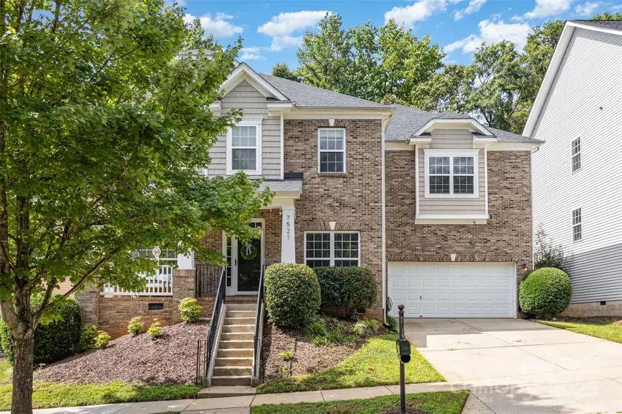 7521 Chaddsley Drive, Huntersville, NC 28078 - Image #3