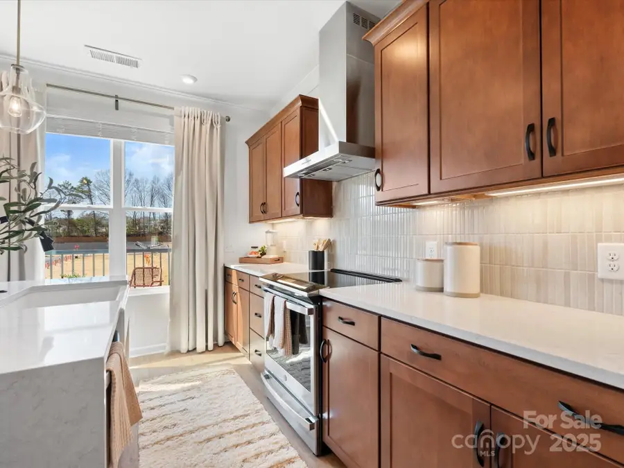 5525 Swaling Street, Charlotte, NC 28217 - Image #3