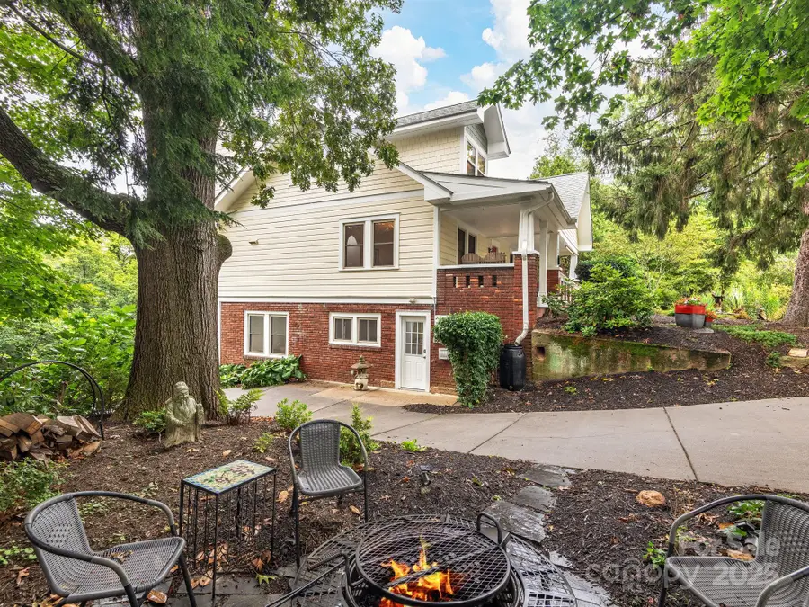 135 Westwood Place, Asheville, NC 28806 - Image #3