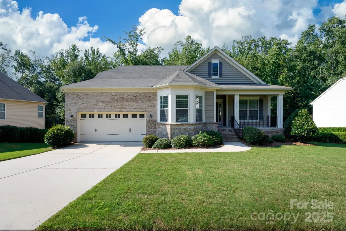 12809 Hunting Birds Lane, Charlotte, NC 28278 - Image #1