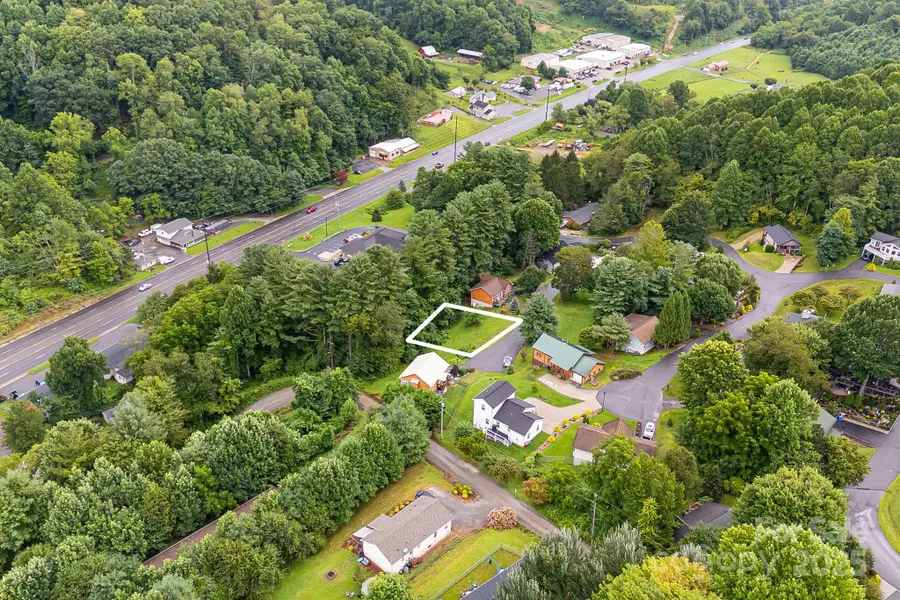 9999 Whippoorwill Way #6, Waynesville, NC 28786 - Image #3