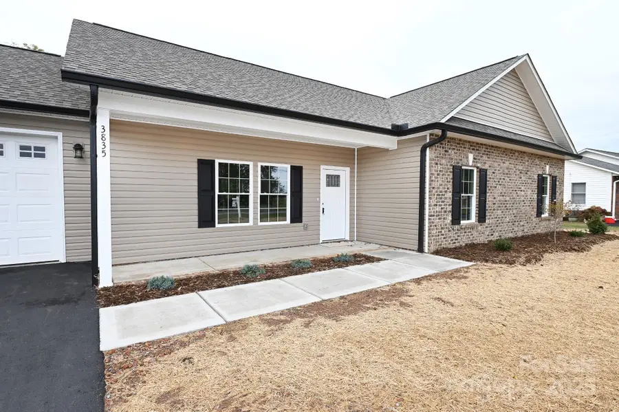3835 Sulphur Springs Road Ne, Hickory, NC 28601 - Image #3